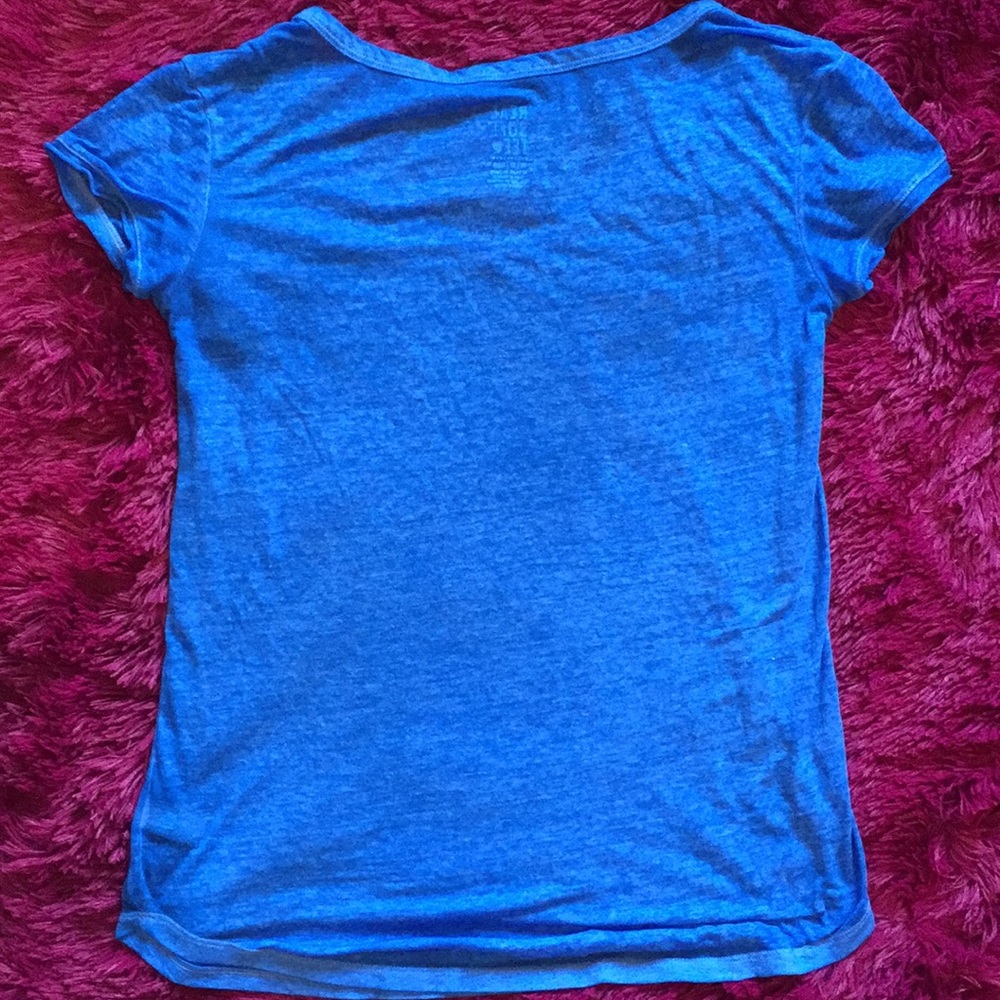 Aerie v-cut Real Soft Tee 💙 - Picture 5 of 13